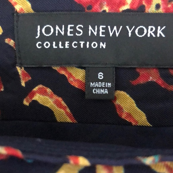 New! Silk skirt with over lap on front . - Picture 2 of 5